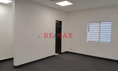 Alquilo Local Comercial O Industrial En Pueblo Libre