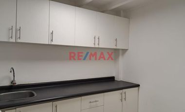 Alquilo Local Comercial O Industrial En Pueblo Libre