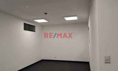 Alquilo Local Comercial O Industrial En Pueblo Libre