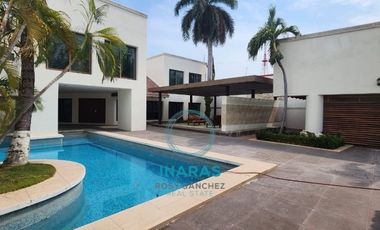 CASA EN VENTA EN CIUDAD DEL CARMEN, CAMPECHE.