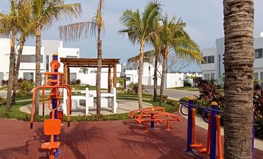 Preciosa casa en renta por noche con 3 recamas, 1.5 baños y club de playa en Acapulco.
