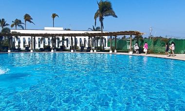 Preciosa casa en renta por noche con 3 recamas, 1.5 baños y club de playa en Acapulco.