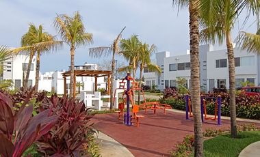Preciosa casa en renta por noche con 3 recamas, 1.5 baños y club de playa en Acapulco.