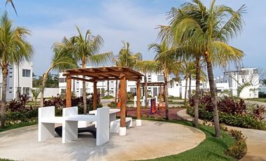 Preciosa casa en renta por noche con 3 recamas, 1.5 baños y club de playa en Acapulco.