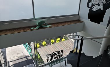 Oficina en renta en zona exclusiva Jardines del Pedregal