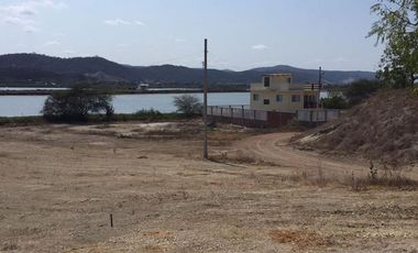 Terreno de venta en urbanización en San Jacinto