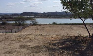 Terreno de venta en urbanización en San Jacinto