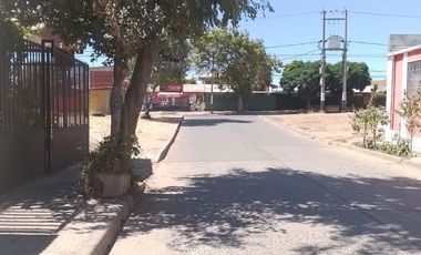 Casa en Villa Faustino González, Talca V 1537-C-40-LR-3.24