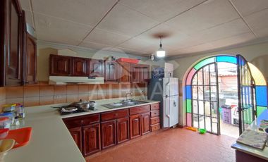 CASA COMERCIAL EN VENTA, CORAZON DE JESUS - TRANVIA