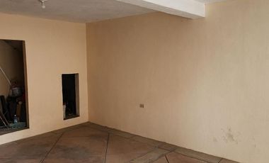 Casa con Local Comercial, 6 Recámaras, Fracc. La Providencia, Mineral de La Reforma, Hidalgo.