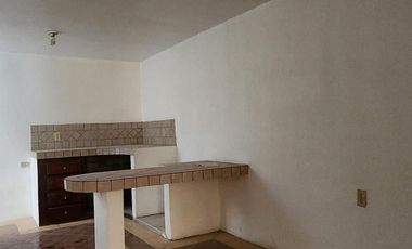 Casa con Local Comercial, 6 Recámaras, Fracc. La Providencia, Mineral de La Reforma, Hidalgo.