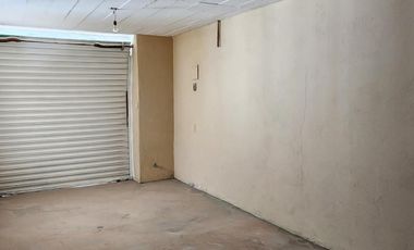 Casa con Local Comercial, 6 Recámaras, Fracc. La Providencia, Mineral de La Reforma, Hidalgo.