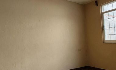 Casa con Local Comercial, 6 Recámaras, Fracc. La Providencia, Mineral de La Reforma, Hidalgo.