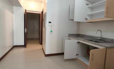 Rent to own studio condo unit with parking for sale in Paseo De Roces Makati CBD