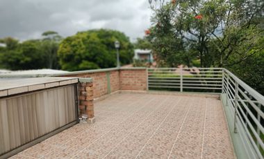 VENDO CASA EN RIBERA DE LAS MERCEDES CALI VALLE DEL CAUCA