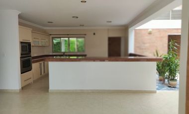 VENDO CASA EN RIBERA DE LAS MERCEDES CALI VALLE DEL CAUCA