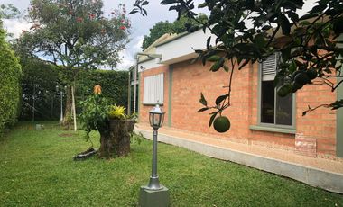 VENDO CASA EN RIBERA DE LAS MERCEDES CALI VALLE DEL CAUCA