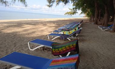 Luxury life for the family here! Beachfront, private pool at VIP Chain Resort, Mae Ramphueng Beach Pool Villa starting at 6.85 million baht! Resort va