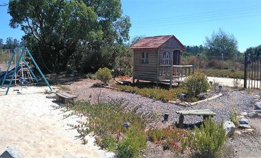 VENDE CASA EN PARCELA, CONDOMINIO SANTA MARIA DE ALGARROBO, 6 DORMITORIOS, 6 BAÑOS, PISCINA, TERRAZA, QUINCHO