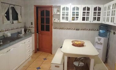 VENDE CASA EN PARCELA, CONDOMINIO SANTA MARIA DE ALGARROBO, 6 DORMITORIOS, 6 BAÑOS, PISCINA, TERRAZA, QUINCHO