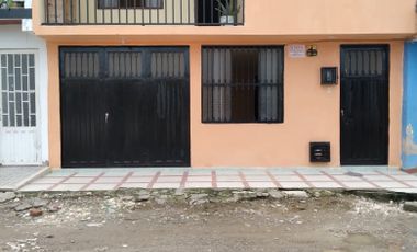 VENDO CASA EN ACACIAS DOS NIVELES BARRIO PRIMAVERA A 10 MINUTIS DEL PUEBLO