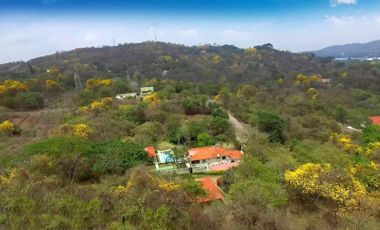 T011 - Venta Terreno Urbanización Lago de Capeira - Guayaquil