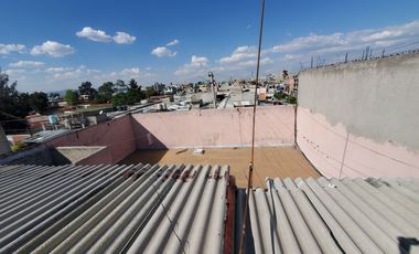 EDIFICIO DE TRES NIVELES EN VENTA, CIUDAD NEZAHUALCÓYOTL
