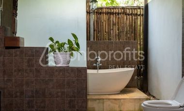 Exclusive Leasehold Villa: 3-Bedroom Balinese Gem Minutes from Nyanyi Beach
