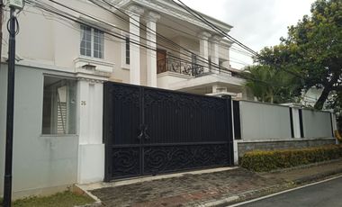 Turun Harga  DIJUAL RUMAH BAGUS DI JL .PURWAKARTA MENTENG JAKARTA PUSAT