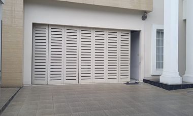 Turun Harga  DIJUAL RUMAH BAGUS DI JL .PURWAKARTA MENTENG JAKARTA PUSAT