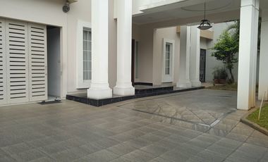 Turun Harga  DIJUAL RUMAH BAGUS DI JL .PURWAKARTA MENTENG JAKARTA PUSAT