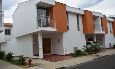 VENDE CASA BOCONO  ANILLO VIAL ORIENTAL   CONJUNTO CERRADO