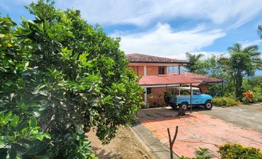 SE VENDE ESCTACULAR CASA FINCA EN SILVANIA