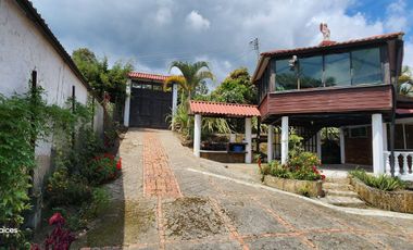 SE VENDE ESCTACULAR CASA FINCA EN SILVANIA