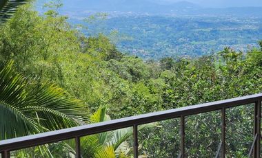 SE VENDE ESCTACULAR CASA FINCA EN SILVANIA