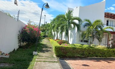 SE ARRIENDA HERMOSO  APARTAMENTO  AMOBLADO, AMPLIO DE 157 M2 DENTRO DE CONJUNTO CERRADO CON PISCINA EN ZONA EXCLUSIVA DE LA CIUDAD DE NEIVA, POR DIAS