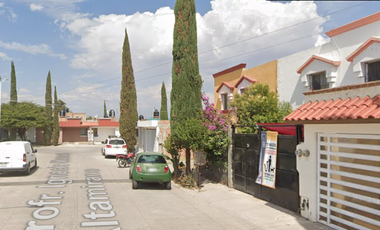 ¡APROVECHA ESTA INCREÍBLE OPORTUNIDAD DE HACER CRECER TU PATRIMONIO! Casa en REMATE HIPOTECARIO BANCARIO Fraccionamiento La Luz, Durango