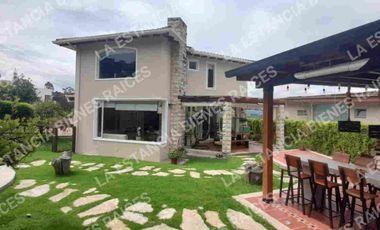 VENTA CASA TANDA NAYON MIRAVALLE CUMBAYA