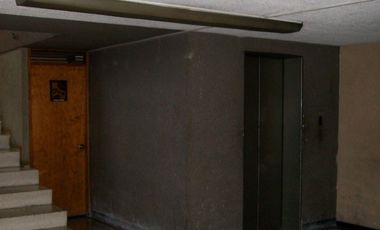 Edificio en Renta en Toluca Centro, a una cuadra de Plaza Molino y Alameda Central, con elevador y estacionamiento propio para 30 autos.