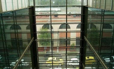 Edificio en Renta en Toluca Centro, a una cuadra de Plaza Molino y Alameda Central, con elevador y estacionamiento propio para 30 autos.