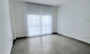 Se alquila departamento de 3 dormitorios en exclusiva urbanización Belice