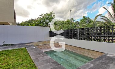 Casa en Venta en Cancún en Residencial Lagos del Sol con 4 Recámaras