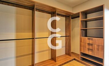 Casa en Venta en Cancún en Residencial Lagos del Sol con 4 Recámaras