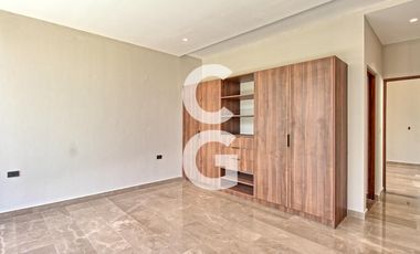 Casa en Venta en Cancún en Residencial Lagos del Sol con 4 Recámaras