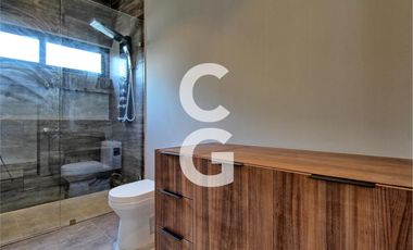 Casa en Venta en Cancún en Residencial Lagos del Sol con 4 Recámaras