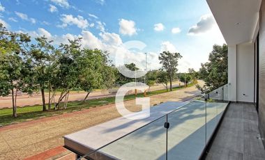 Casa en Venta en Cancún en Residencial Lagos del Sol con 4 Recámaras