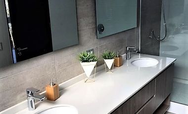 VENDE ULTIMA CASA DISPONIBLE, CONDOMINIO AL ENCUENTRO, PEÑALOLEN, 4 DORMITORIOS, 4 BAÑOS, AMPLIA SALA ESTAR, PATIO, 2 ESTACIONAMIENTOS