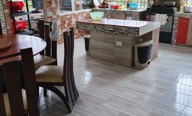 Venta de Casa Comercial en el Anillo Vial