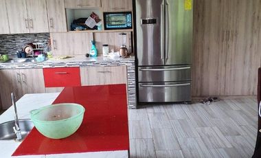 Venta de Casa Comercial en el Anillo Vial