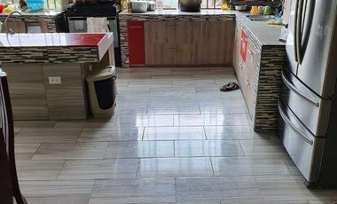 Venta de Casa Comercial en el Anillo Vial